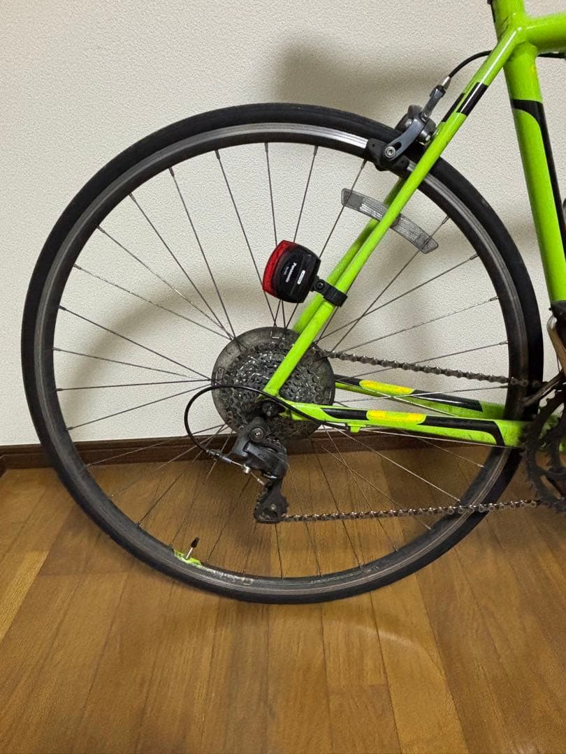 cannondale フラットバーロード　CAAD8 直接引取のみ　配送不可