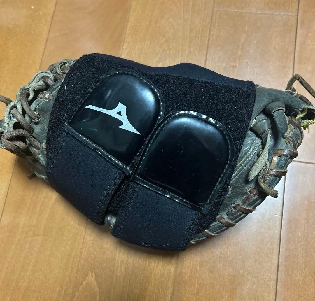 硬式野球グローブ 黒 キャッチャーミット