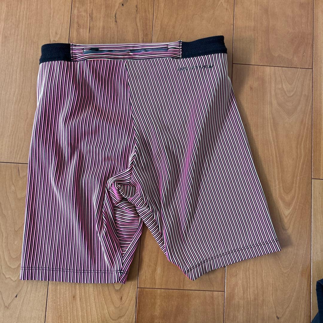 Nike エアロスイフト　ハーフタイツ