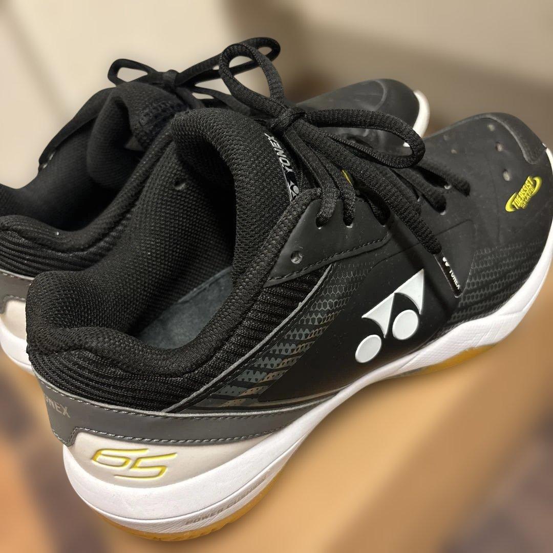 YONEX パワークッション65Z バドミントンシューズ ブラック　24cm