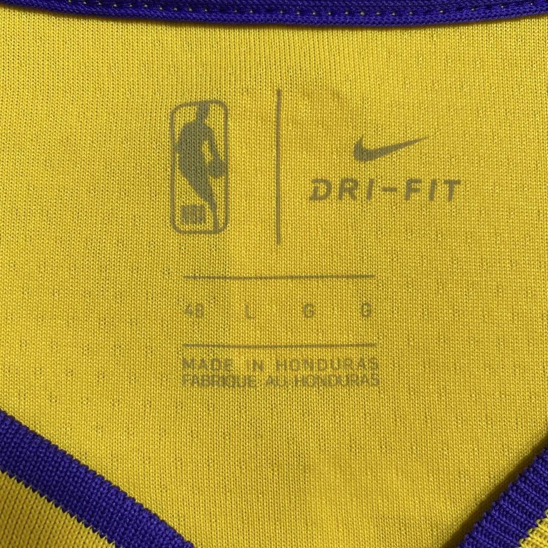 NBA カイル・クーズマ選手　レイカーズ　ユニフォーム