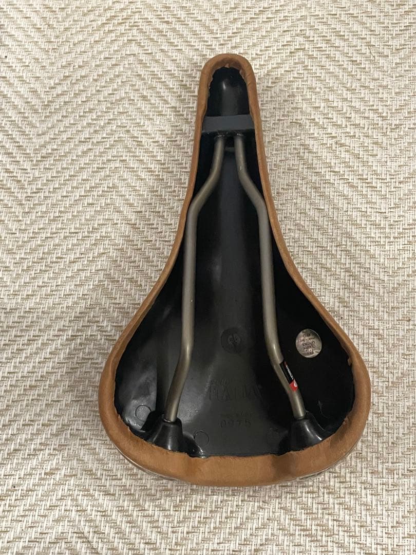 Selle Italia スポーツサドル ブラウン