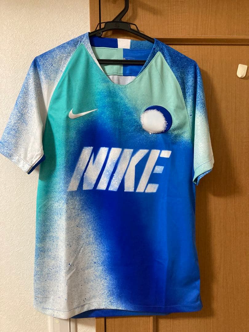 NIKE シャツ　半袖　Ｍサイズ　希少