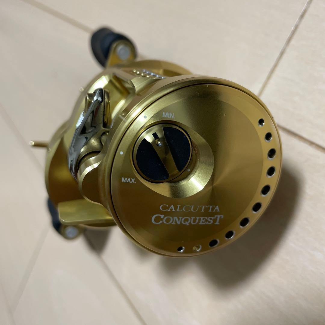 美品 21 カルカッタ コンクエスト 100HG 右巻き リール シマノ