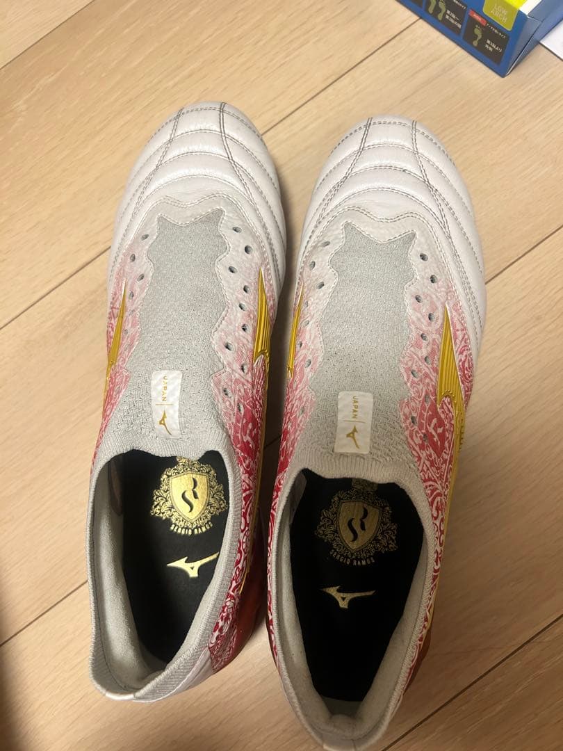 シューズ NRAS