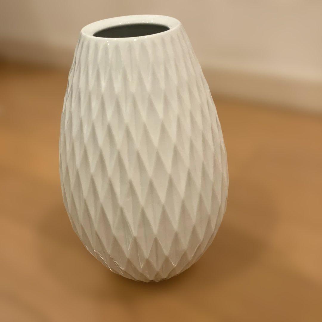香蘭社　白磁ダイヤ　花瓶　陶磁器 299-NSR