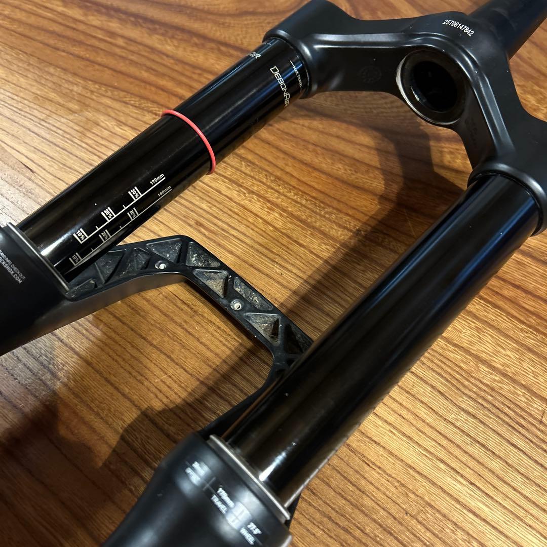 RockShox ZEB サスペンションフォーク 27.5 170mm