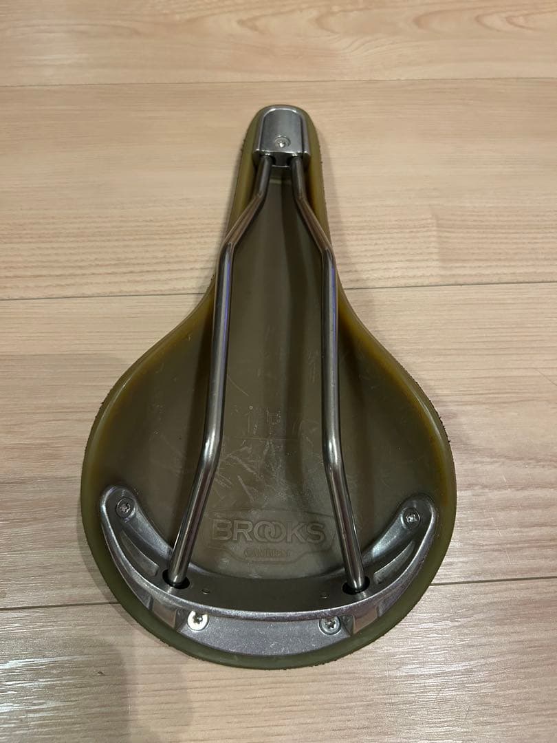 BROOKSブルックスC15 CAMBIUM サドル (ブラック/ナチュラル）