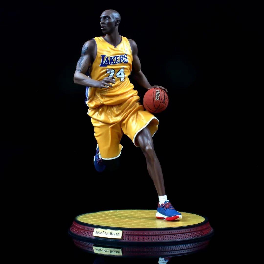 NBA Kobeコービー ブライアント フィギュア 1/6