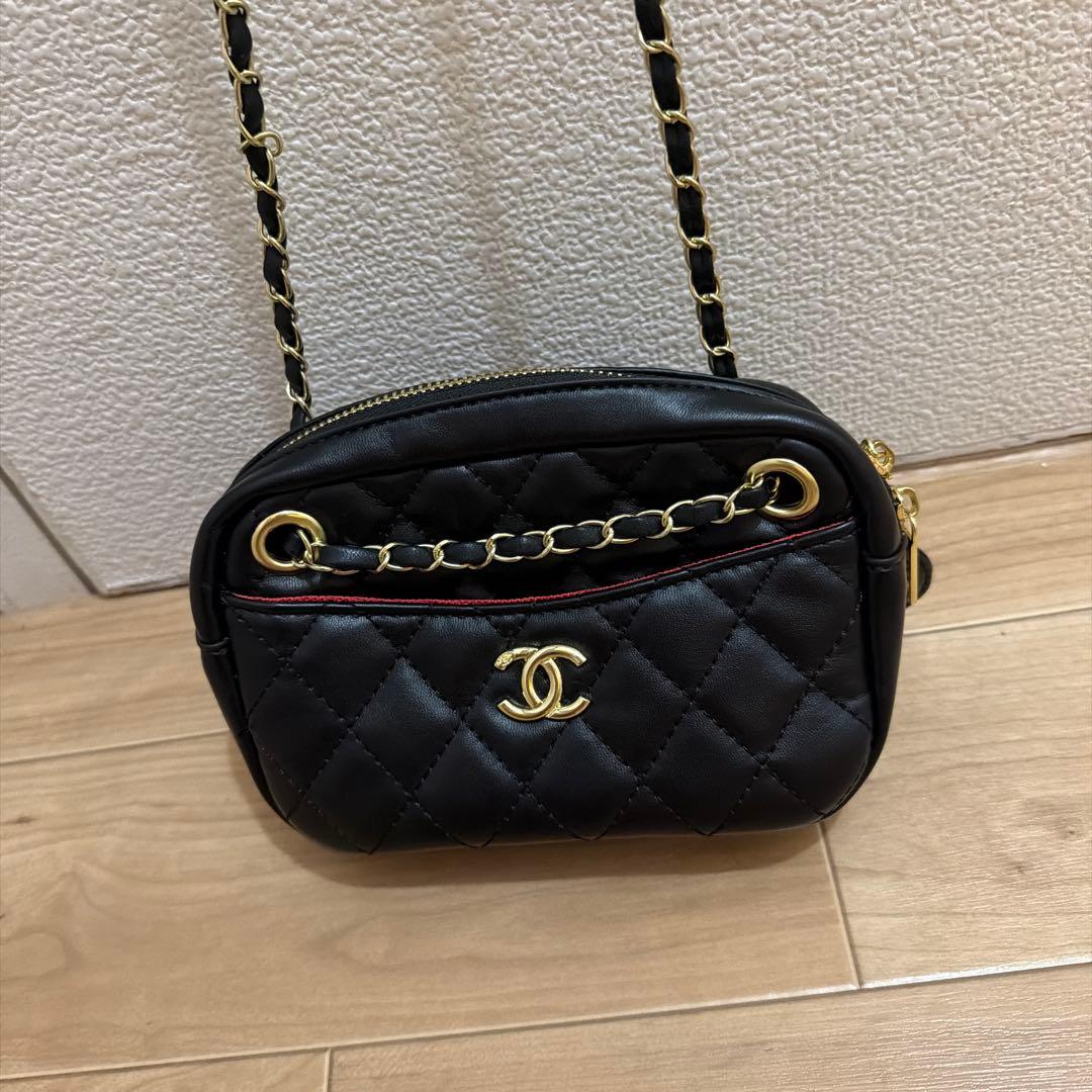 CHANEL ノベルティー　2wayブラックレザーショルダーバッグ