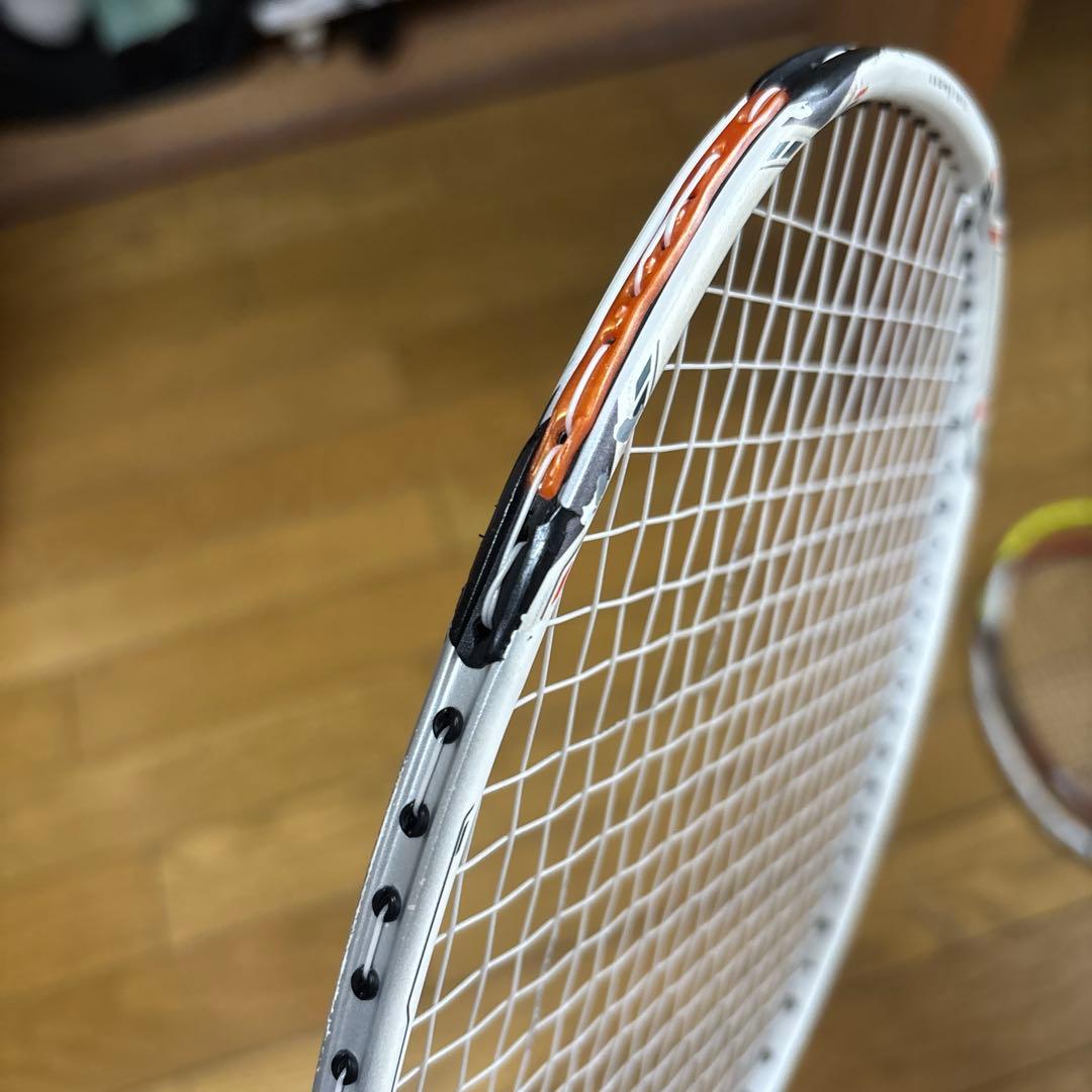 YONEX Voltric 70 バドミントンラケット