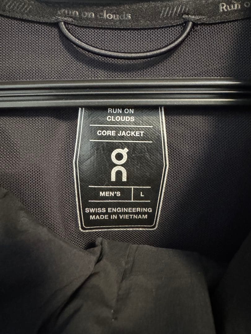 on CORE JACKET メンズ L ブラック