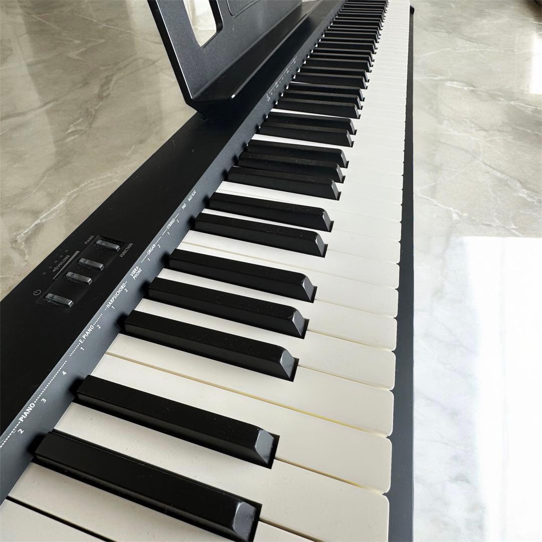 【美品】2025年製 Roland ローランド FP-10-BK