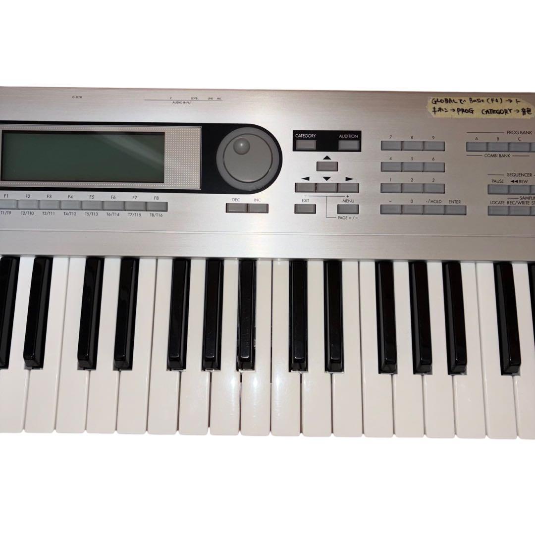 【動作品】KORG コルグ TRITON LE61 シンセサイザー