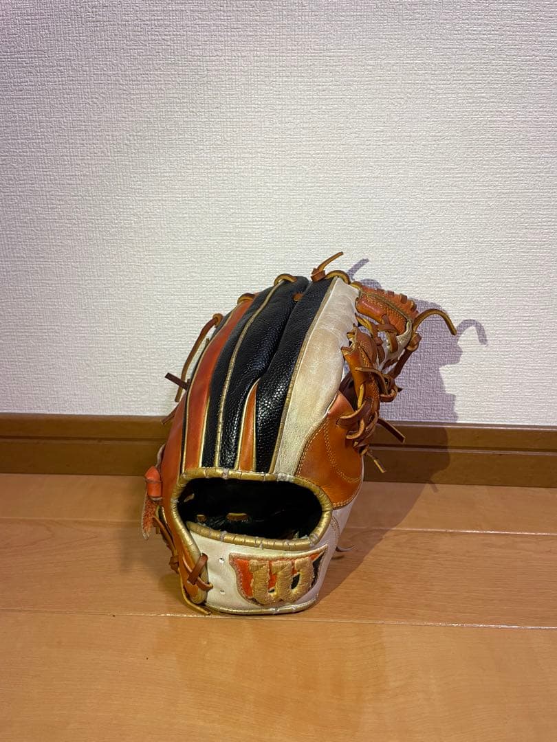ウィルソン　軟式グローブ オレンジ 黒 白