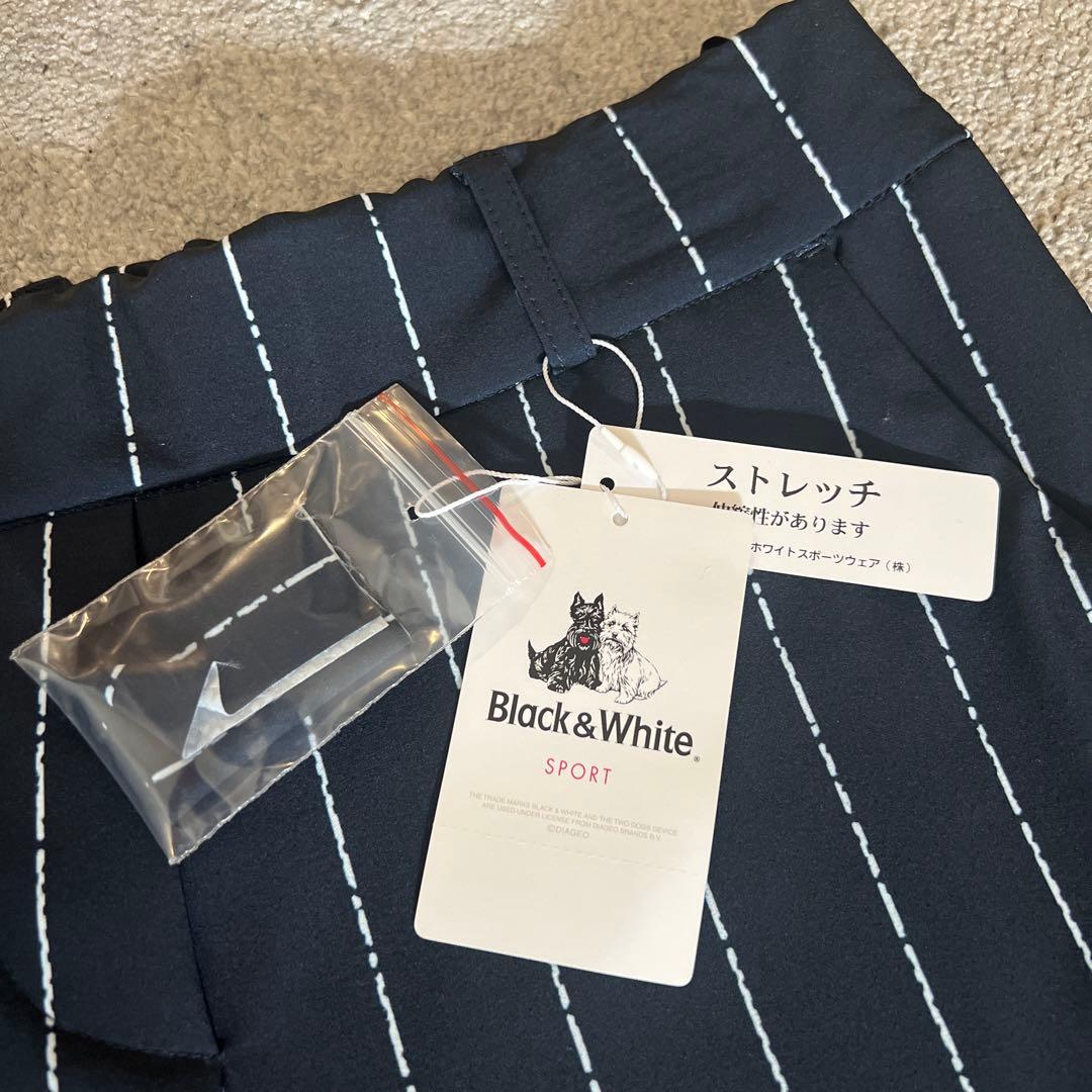 新品未使用 ブラック＆ホワイト　クロップドパンツ