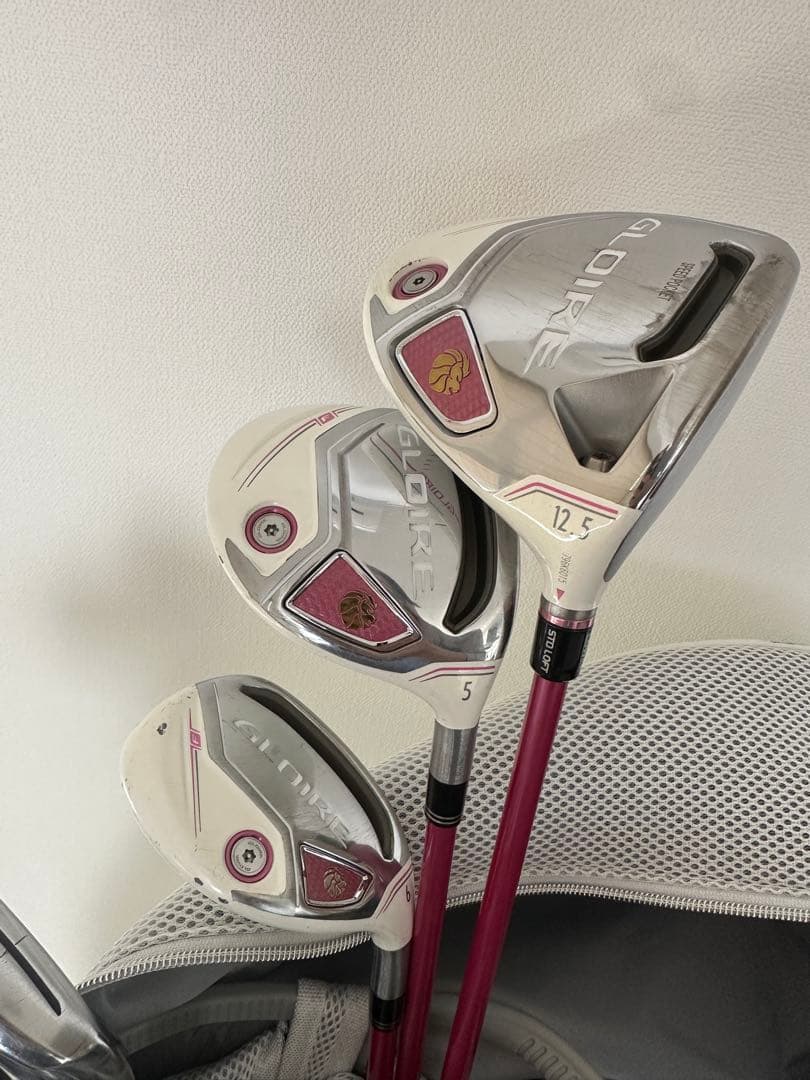 GLOIREアイアンセットとnew balanceゴルフバッグセット