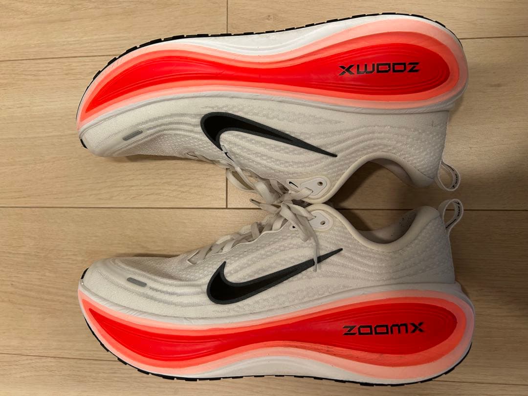 【美品】NIKE Vomero Plus 28cm