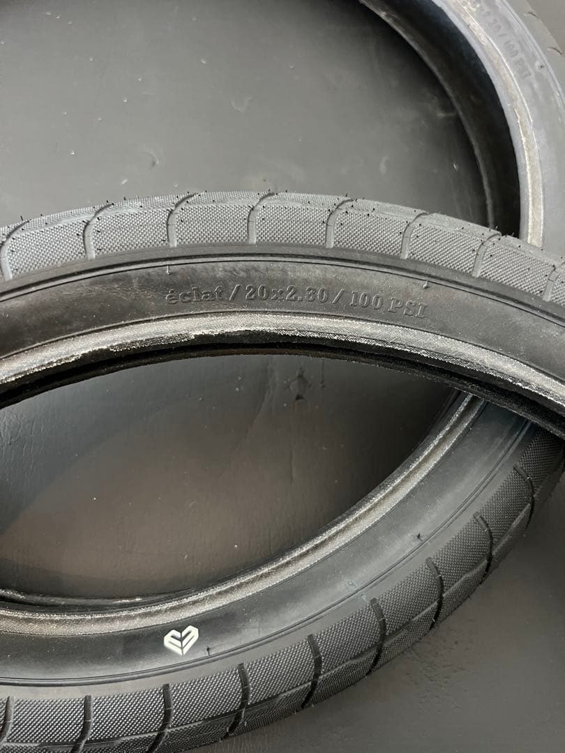 ECLAT PREDATOR BMXタイヤ 20 x 2.30 2本セット