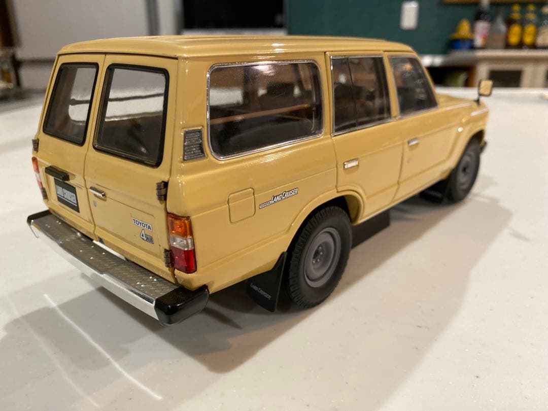 希少！TOYOTA ランドクルーザー 【京商ミニカー 1/18】
