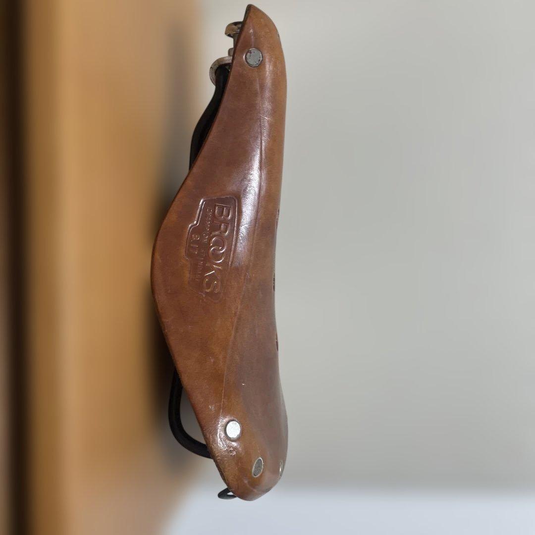 ブルックス　b17