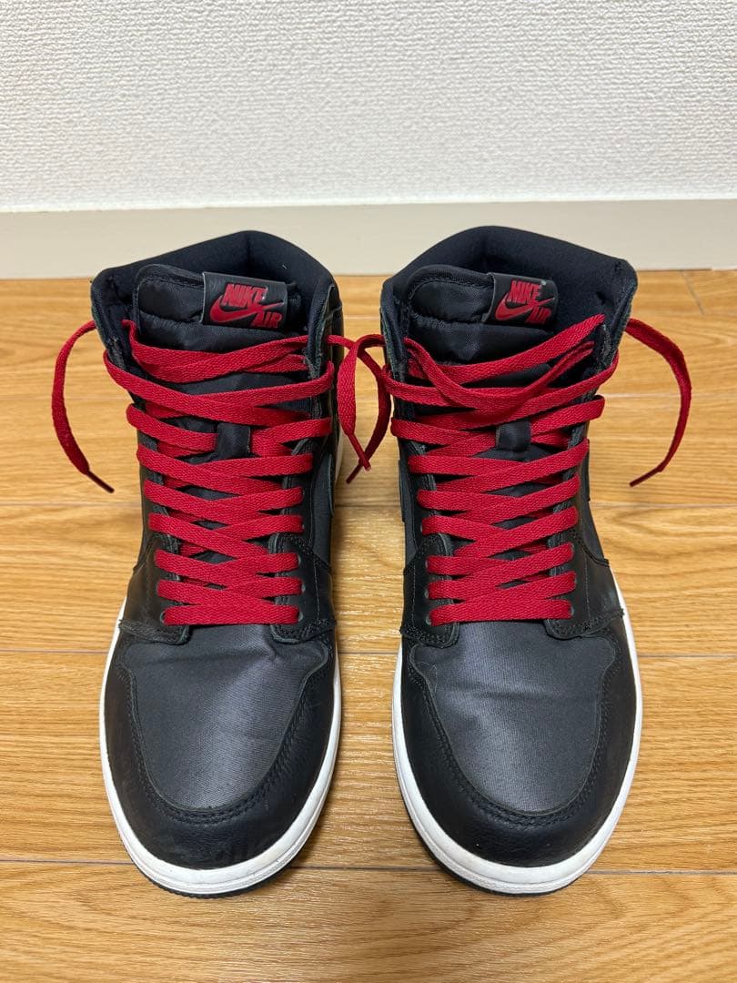 Nike Air Jordan 1 ブラックサテン