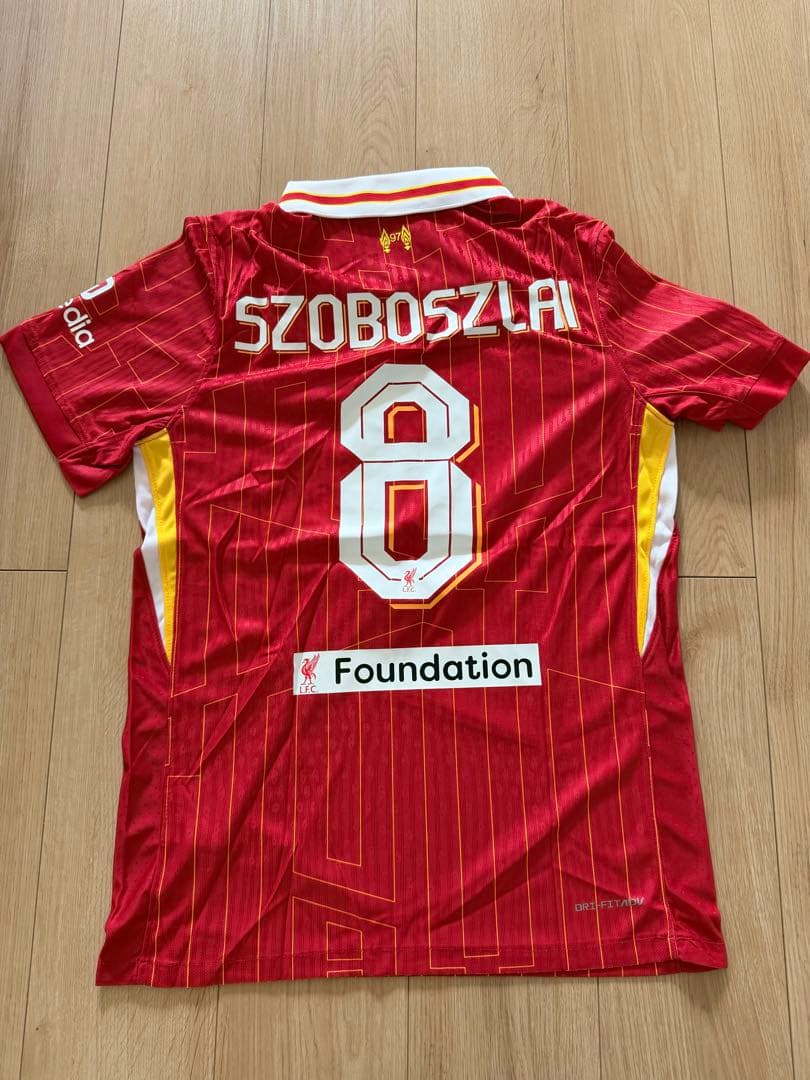2024ホームユニホームリバプール SZOBOSZLAI 8番 シャツ