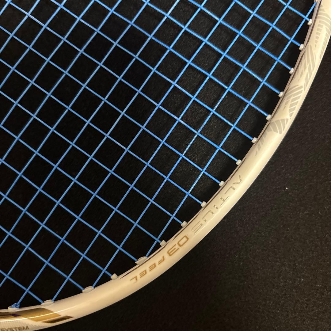 ミズノ アルティウス03Feel 4UG6 バドミントンラケット　MIZUNO