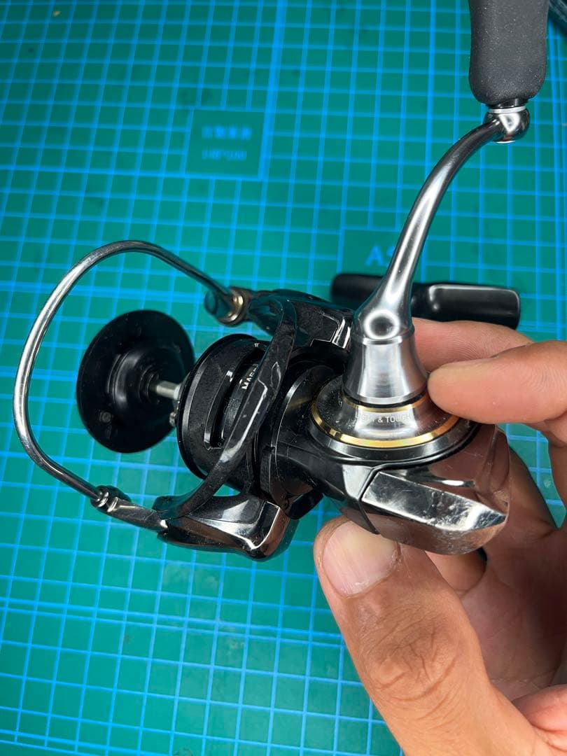 Daiwa ダイワ 20LUVIAS ルビアスFC LT2500S-XH ボディ