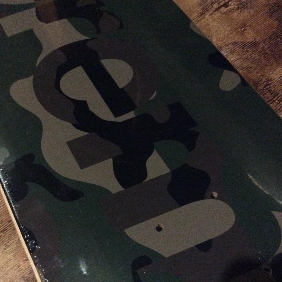 Supreme カモフラージュ スケートボードデッキ