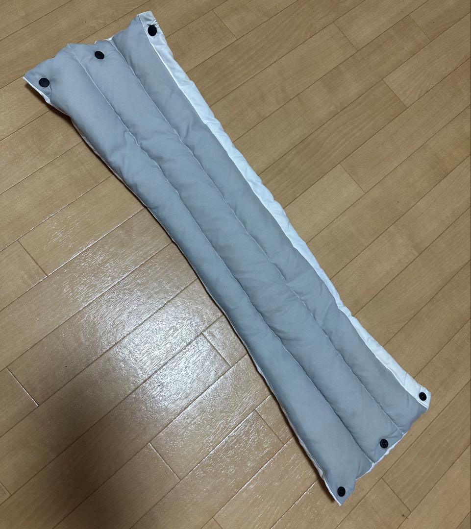 【超美品】TFW49 ティーエフダブリューネックウォーマーホワイト黒ロゴプリント