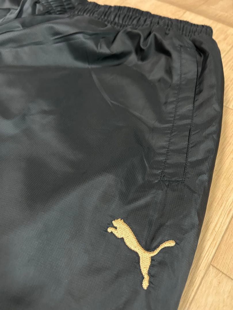PUMA ウィンドブレーカー ブラック　サイズO