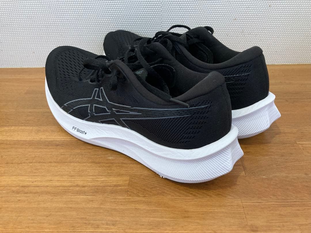 アシックス　エボライドスピード3 ASICSマジックスピード