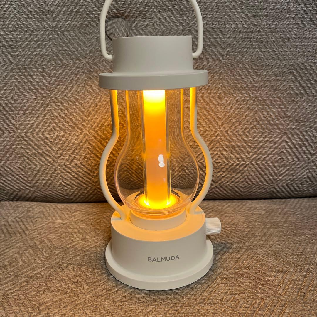 BALMUDA The Lantern 充電器・収納バッグ付き　ホワイト　訳あり