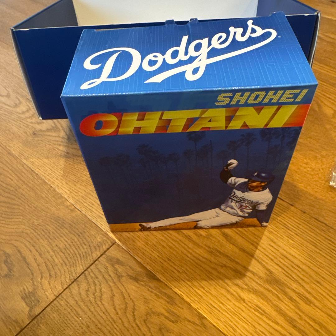 週末値下ドジャースファンクラブ限定品Dodgers大谷さんボブルヘッドなど含箱付