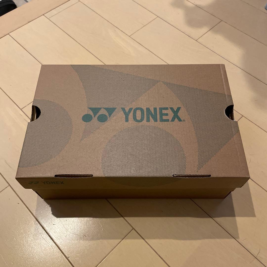 レディースバドシューズ 25cm （YONEX カスケードアクセルミッド）