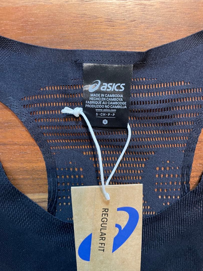 【新品】ASICS RUNシングレット S