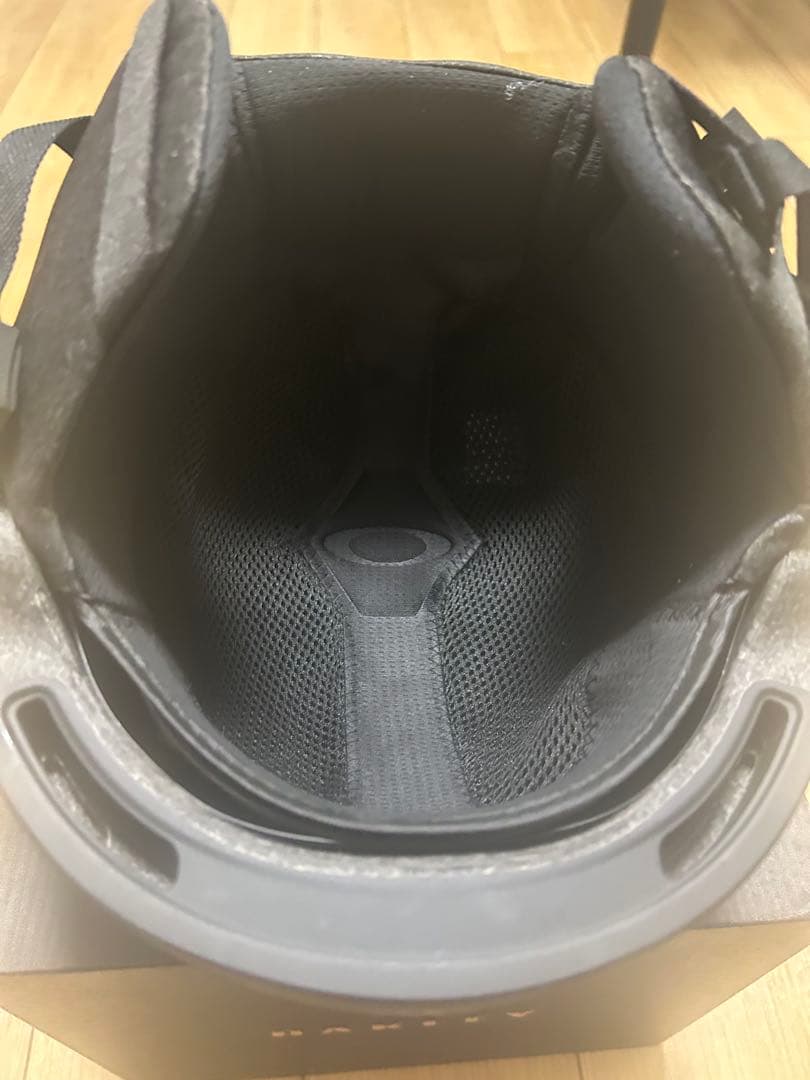 OAKLEY（オークリー）のスノーヘルメット「MOD1」