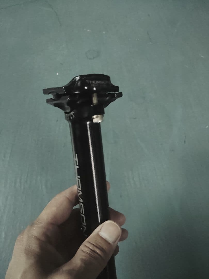 THOMSON Elite 26.8mm 330mm ブラック