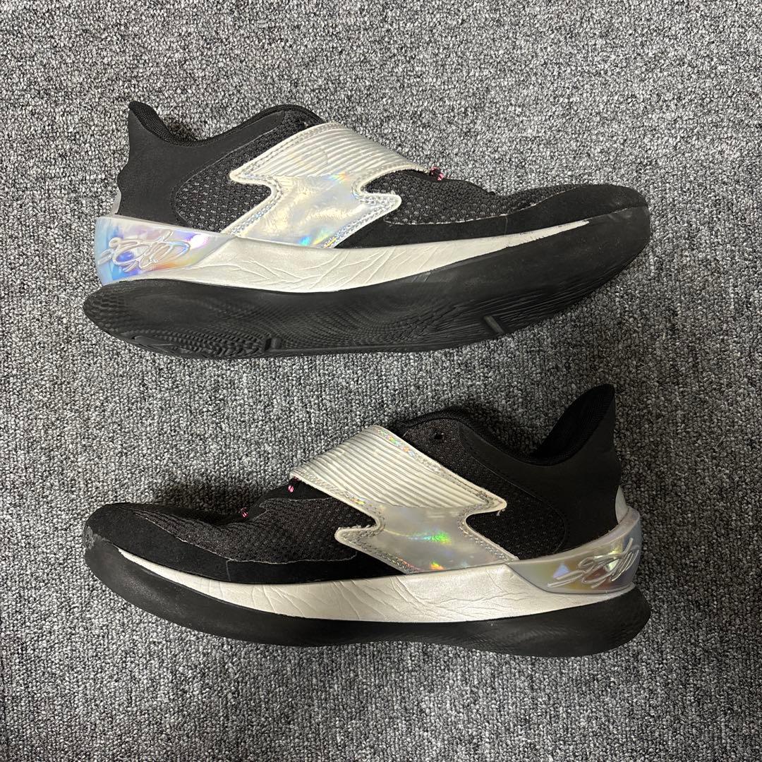 Under Armour バスケットボール シューズ CURRY FOX 1