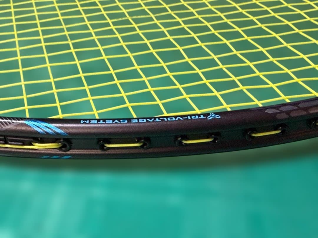 YONEX VOLTRIC Z-Force II 3UG5 廃版 美品