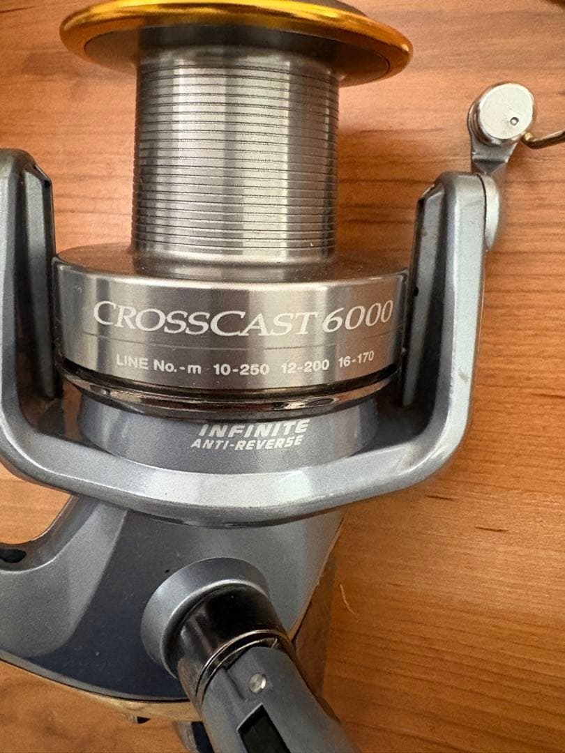 ダイワ　CROSSCAST 6000 スピニングリール