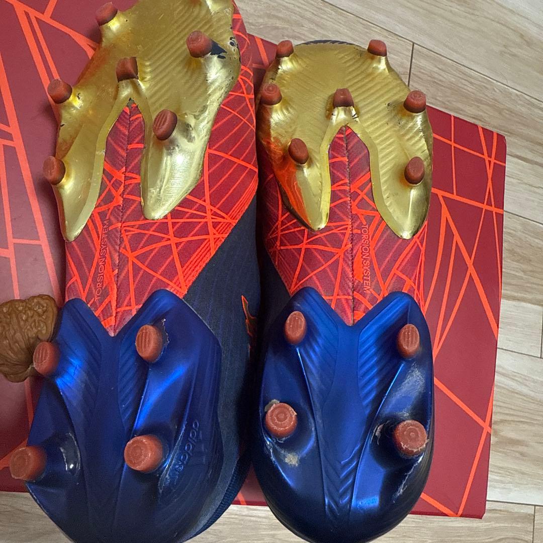 アディダス スパイダーマン限定