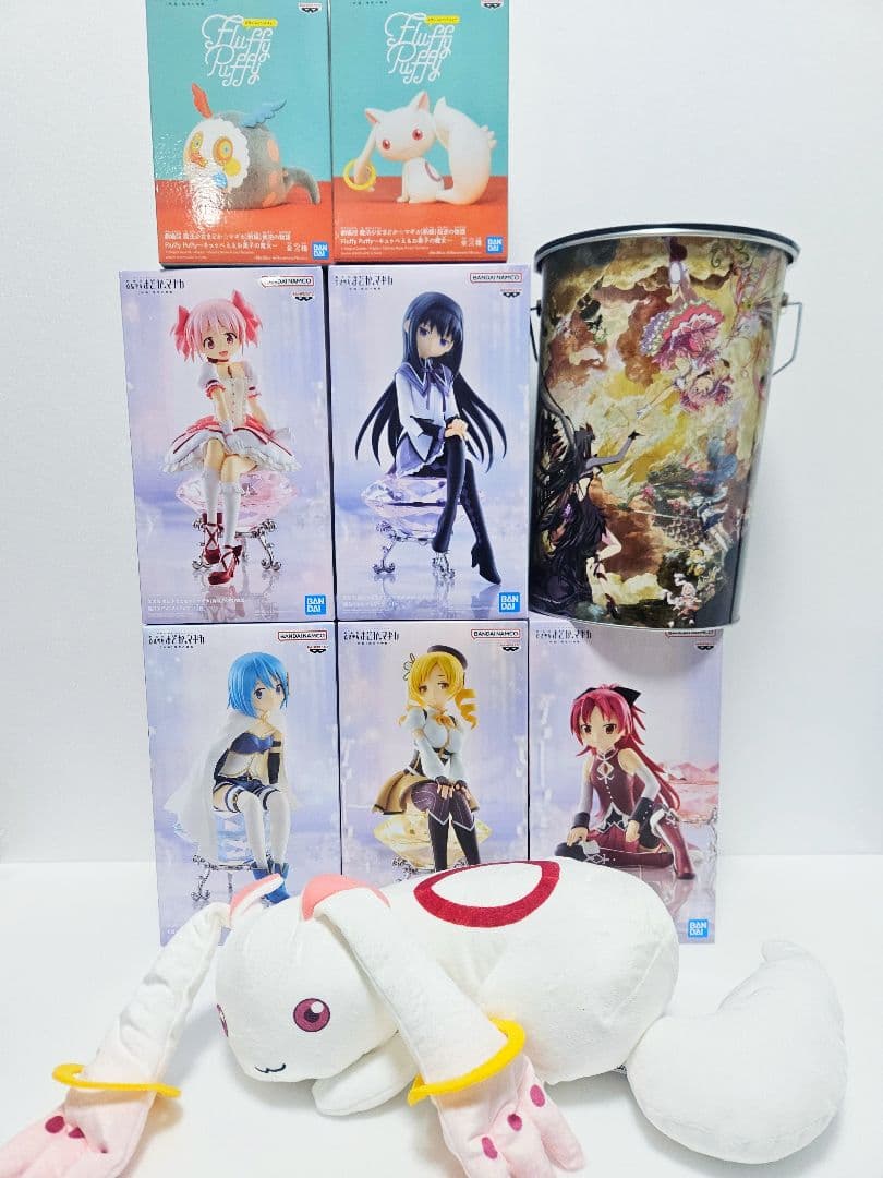 魔法少女まどか☆マギカ フィギュア アクリルジオラマ ぬいぐるみ 缶 プライズ