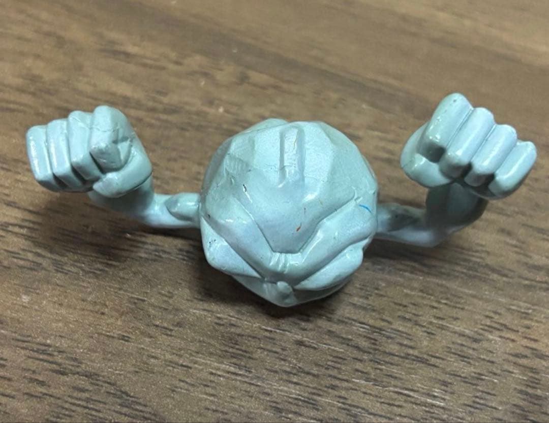 モンコレ イシツブテ ゴローン フィギュア