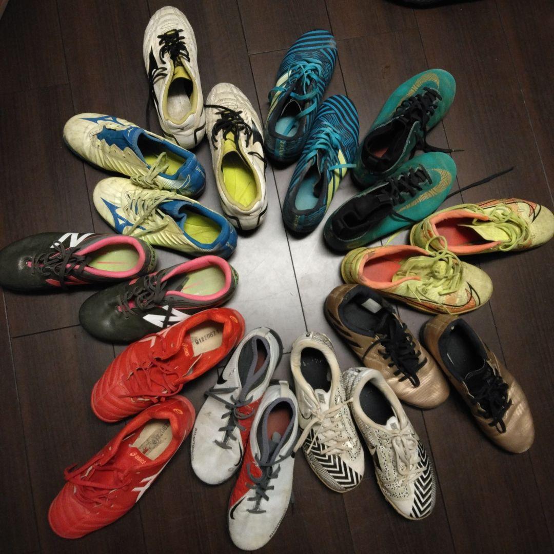 サッカーシューズ　スパイク　トレシュー　ナイキ　アディダス　ミズノ　アシックス