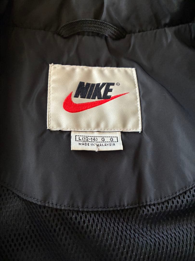 【90s】NIKE 白タグ ナイロンジャケット ウインドブレーカー 黒 赤ライン