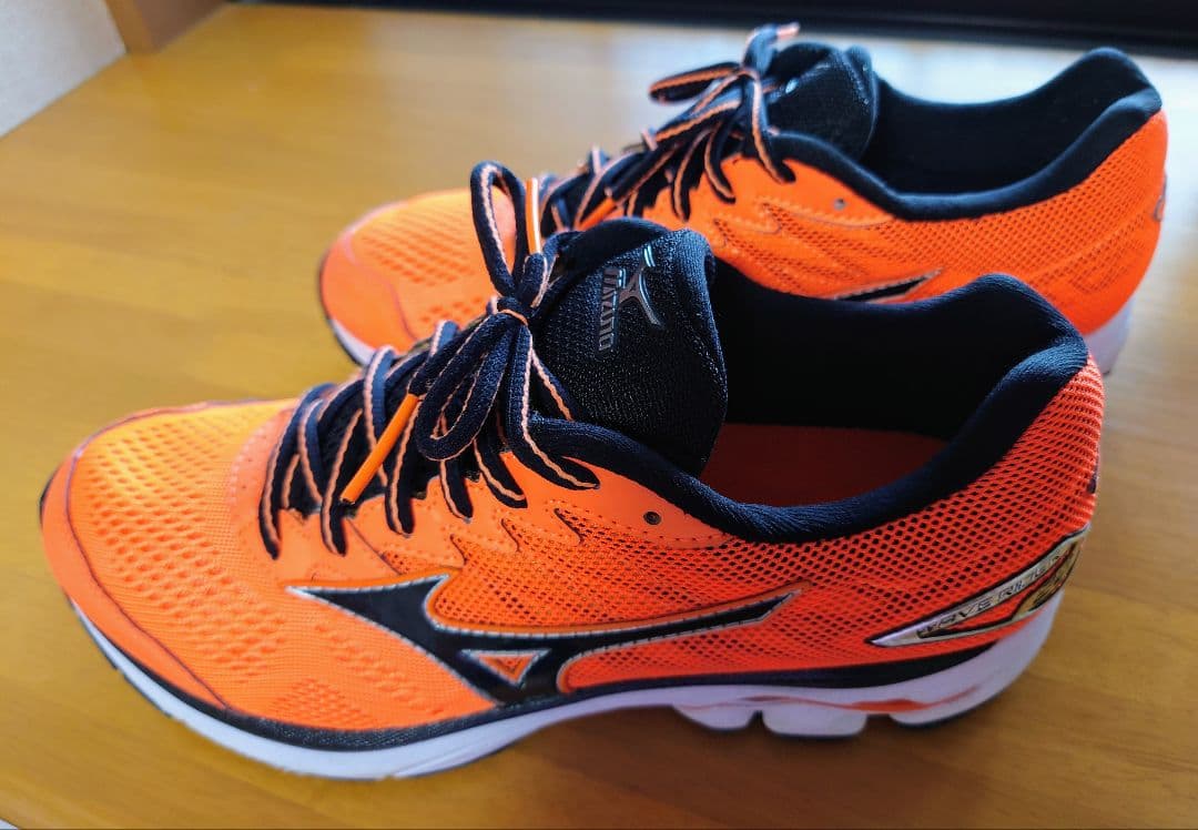 Mizuno ランニングシューズ WAVE RIDER (25.5cm)