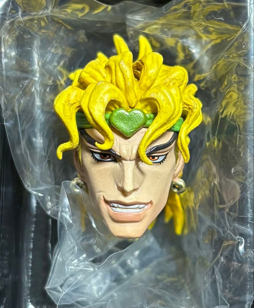 超像可動BIG ジョジョの奇妙な冒険 DIO フィギュア