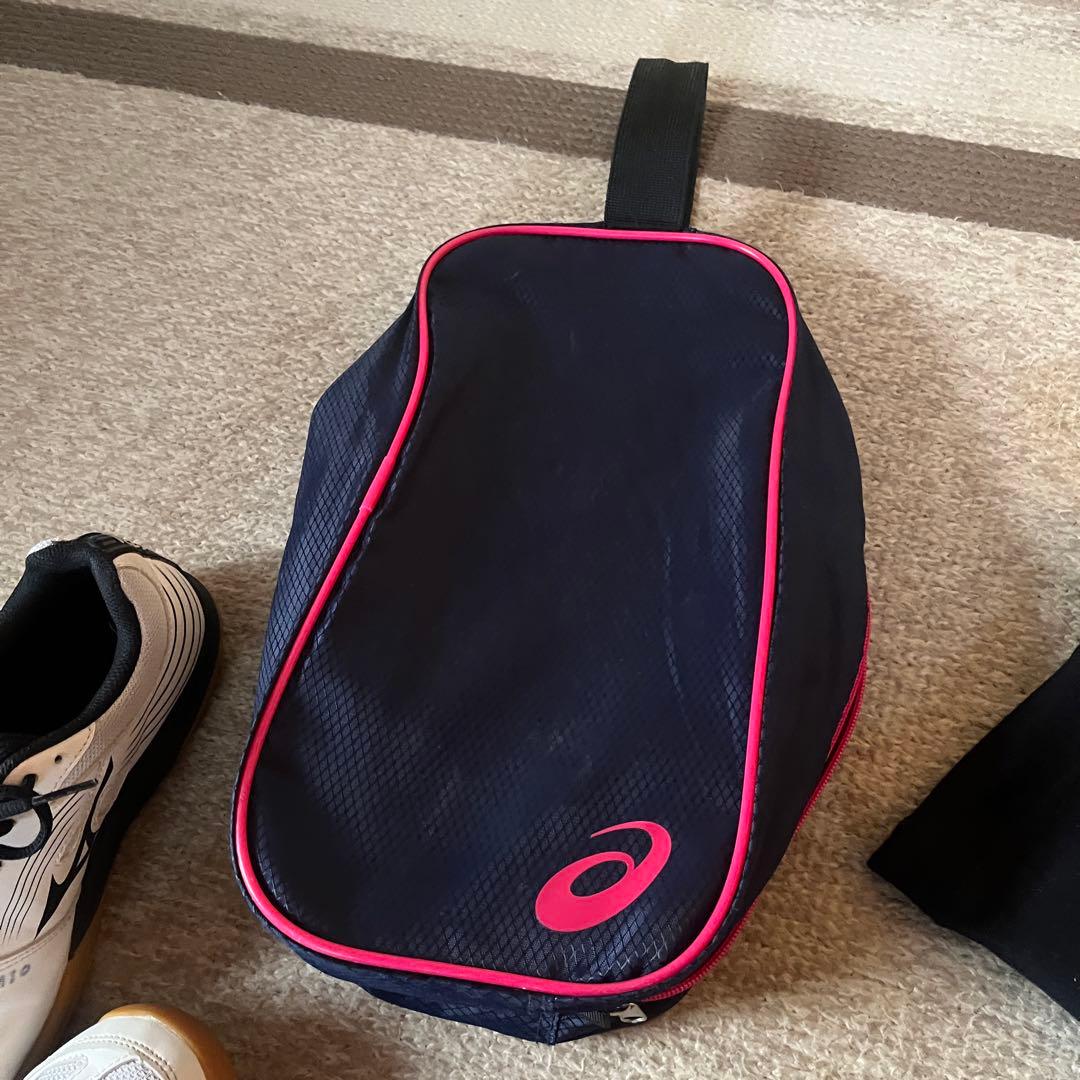 【中古美品】バレーボールシューズ等、お得4点セット